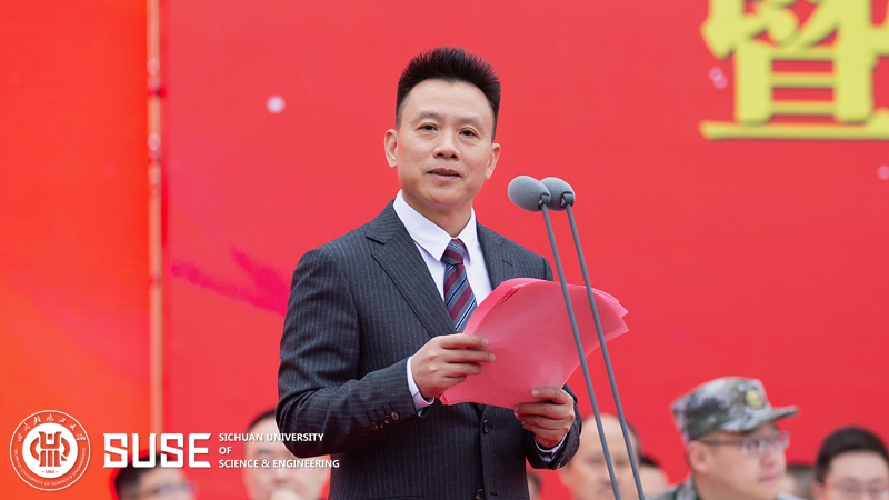庹先国校长开学致辞引辅导员热议 2.jpg